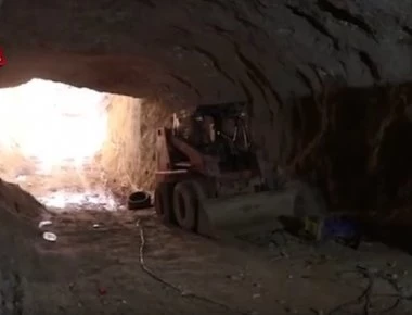 Αφρίν: Ο τουρκικός Στρατός επιδεικνύει νέα υπόγεια βάση του YPG